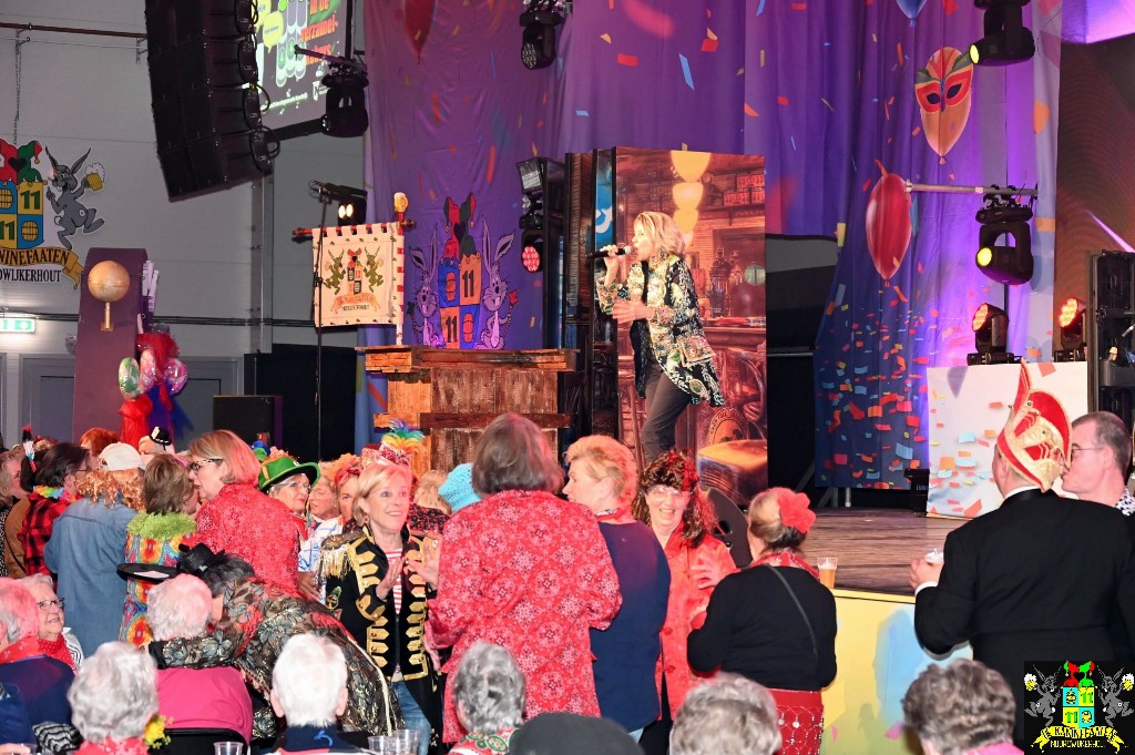 ../Images/Senioren carnaval 2024 397.jpg